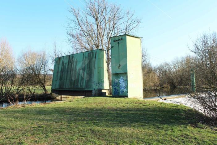 Prodej výrobních prostor, Dolní Lukavice, 3984 m2