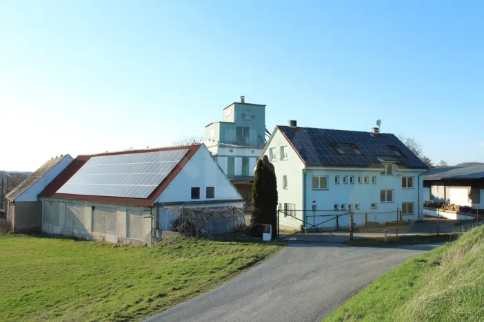 Prodej výrobních prostor, Dolní Lukavice, 3984 m2