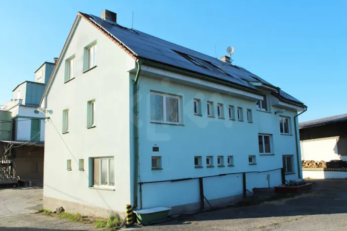 Prodej výrobních prostor, Dolní Lukavice, 3984 m2