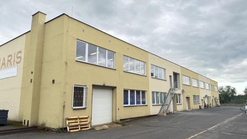 Pronájem obchodního prostoru, Polepy, 1200 m2