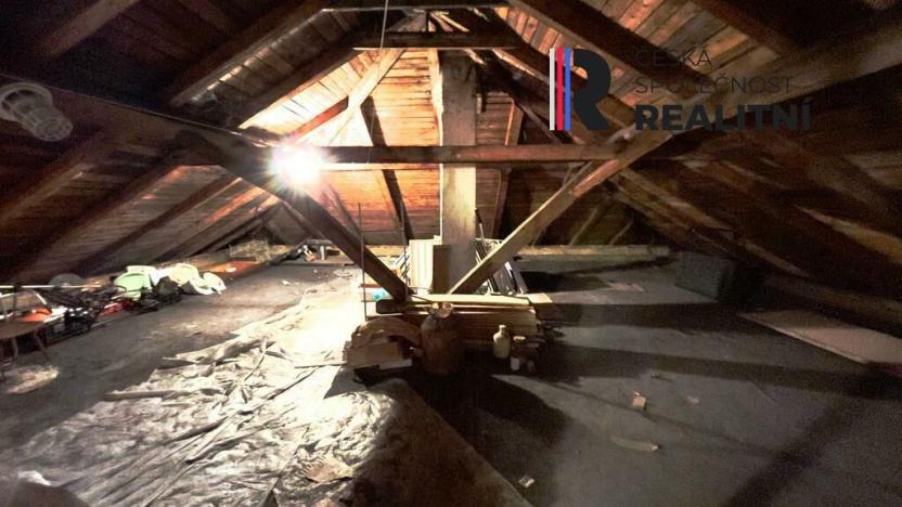 Prodej obchodního prostoru, Dasnice, 300 m2