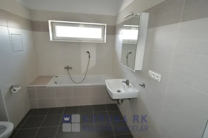 Pronájem bytu 2+kk, České Budějovice - České Budějovice 7, Lidická tř., 56 m2