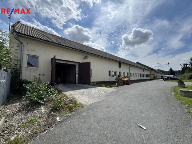 Prodej výrobních prostor, Věžky, 2322 m2