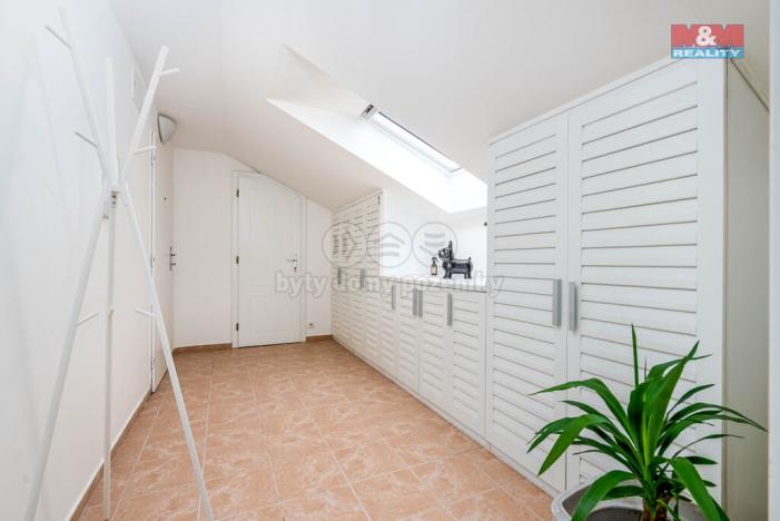 Prodej bytu 2+1, Praha - Kyje, Lipnická, 75 m2