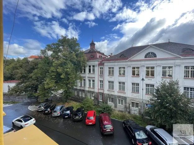 Pronájem bytu 4+1, Karlovy Vary, Bulharská, 125 m2