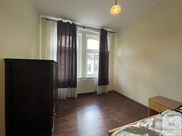 Pronájem bytu 4+1, Karlovy Vary, Bulharská, 125 m2