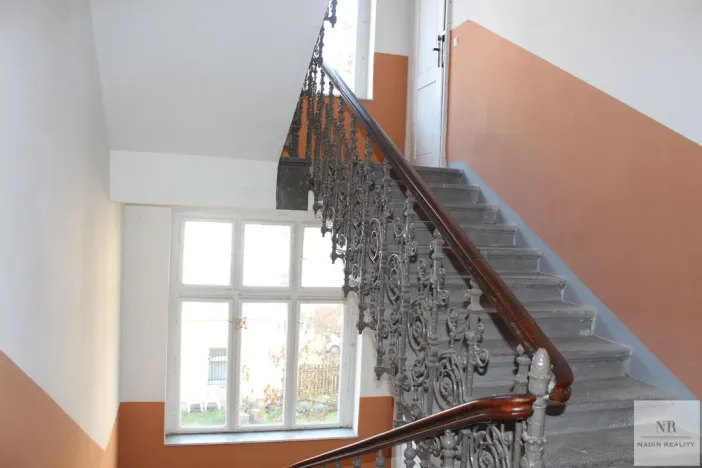 Pronájem bytu 4+1, Karlovy Vary, Bulharská, 125 m2