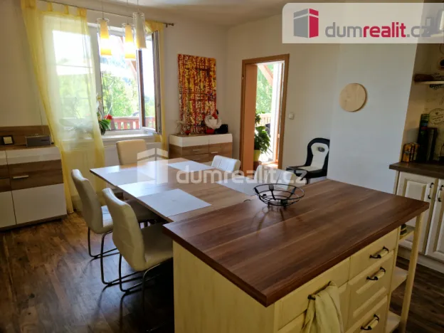 Prodej rodinného domu, Zlatá Koruna - Plešovice, 334 m2