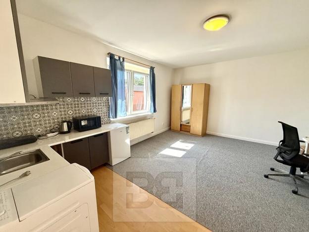 Prodej činžovního domu, Praha - Vinoř, Mladoboleslavská, 657 m2