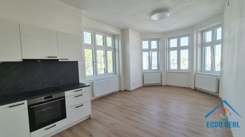 Pronájem bytu 2+kk, Kolín, Havlíčkova, 56 m2