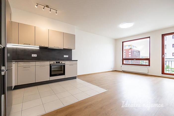 Pronájem bytu 2+kk, Praha - Vysočany, Ocelářská, 56 m2
