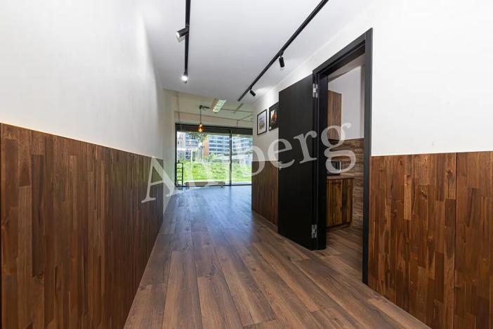 Prodej obchodního prostoru, Praha - Karlín, Karolinská, 59 m2