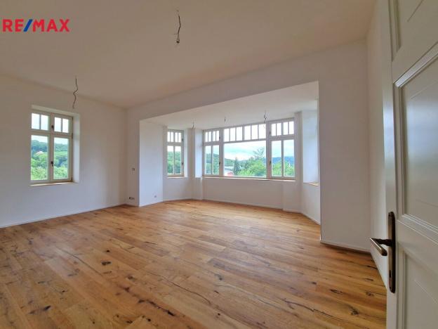 Pronájem vily, Praha - Braník, Branická, 676 m2