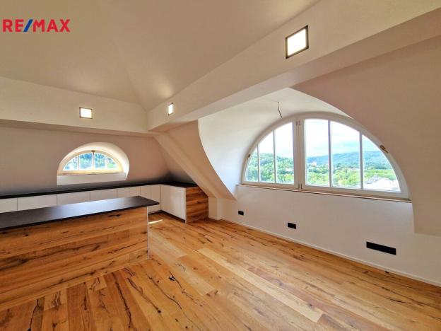 Pronájem vily, Praha - Braník, Branická, 676 m2