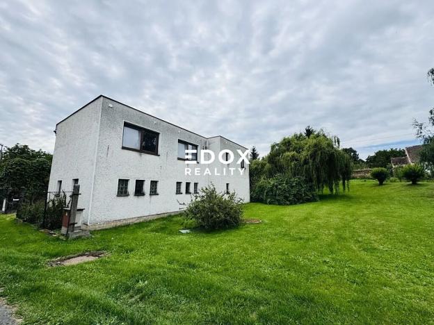 Prodej rodinného domu, Vlkaneč, 244 m2