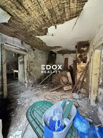 Prodej rodinného domu, Vlkaneč, 244 m2