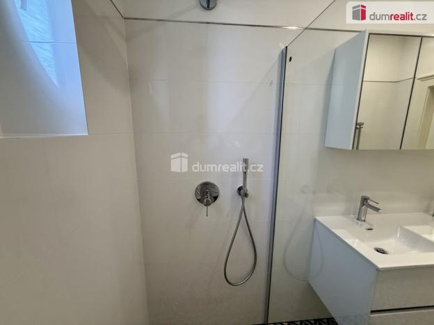 Pronájem bytu 3+1, Mariánské Lázně, Dřevěná, 105 m2