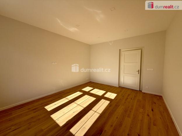 Pronájem bytu 3+1, Mariánské Lázně, Dřevěná, 105 m2