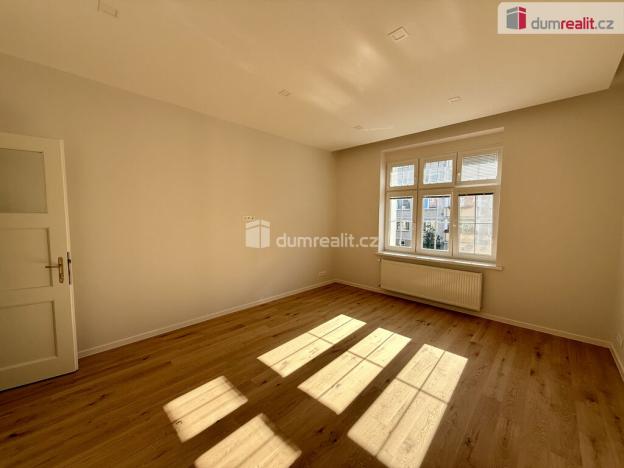 Pronájem bytu 3+1, Mariánské Lázně, Dřevěná, 105 m2