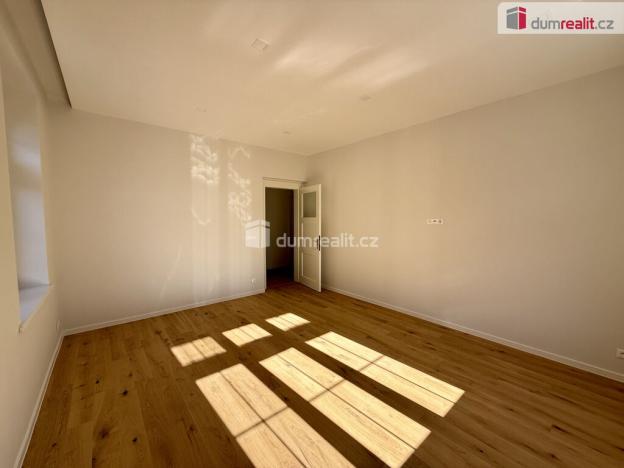 Pronájem bytu 3+1, Mariánské Lázně, Dřevěná, 105 m2