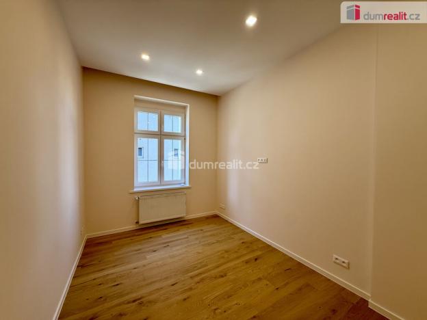 Pronájem bytu 3+1, Mariánské Lázně, Dřevěná, 105 m2