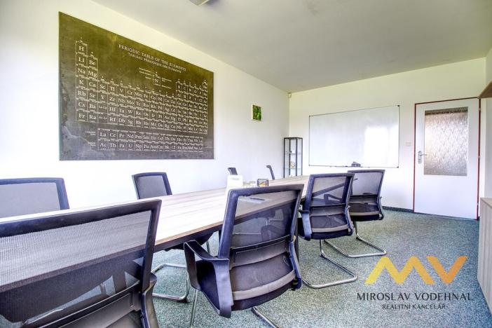 Pronájem obchodního prostoru, Hradec Králové - Kukleny, Kudrnova, 200 m2