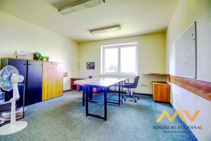 Pronájem obchodního prostoru, Hradec Králové - Kukleny, Kudrnova, 200 m2