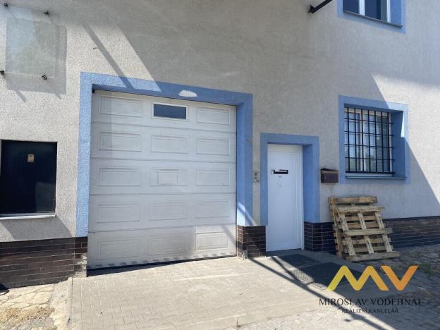 Pronájem obchodního prostoru, Hradec Králové - Kukleny, Kudrnova, 200 m2