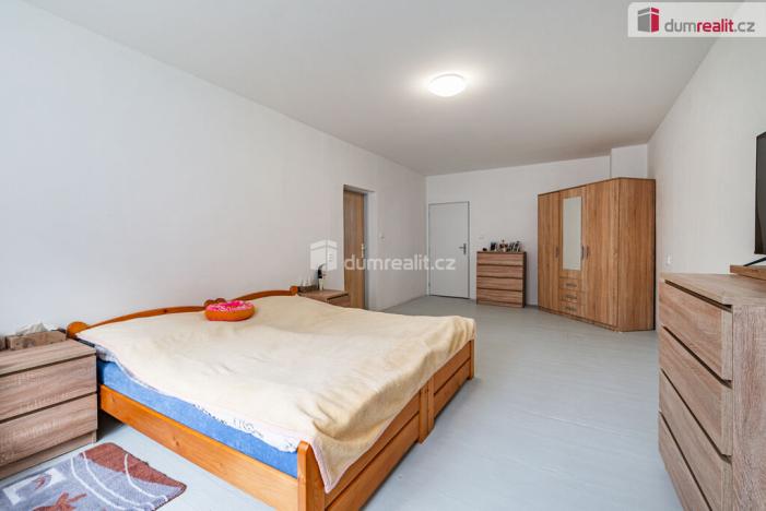 Prodej bytu 3+1, Cheb, Břehnická, 141 m2