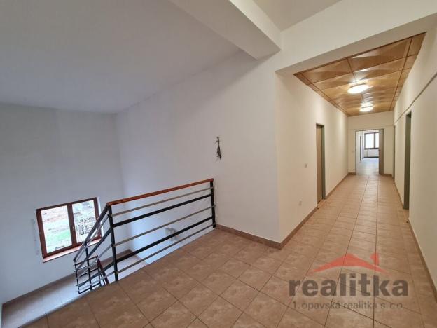 Pronájem kanceláře, Otice, Hlavní, 166 m2