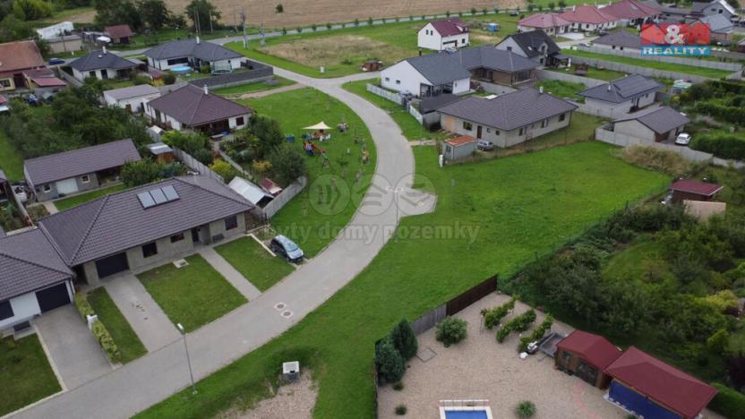 Prodej pozemku pro bydlení, Milovice, 952 m2