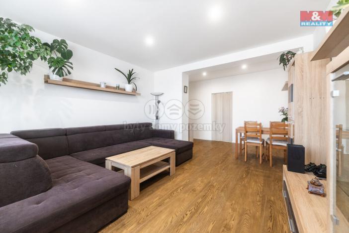 Prodej bytu 3+1, Huštěnovice, 84 m2