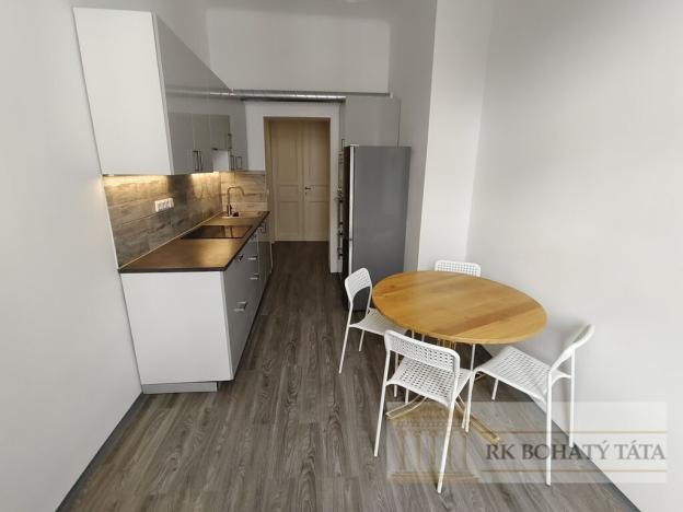 Pronájem bytu 3+1, Praha - Vinohrady, Koubkova, 80 m2