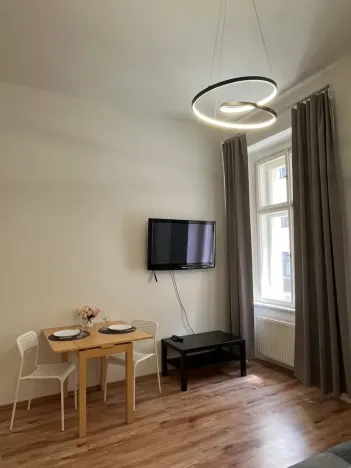 Pronájem bytu 1+kk, Praha - Žižkov, Cimburkova, 31 m2