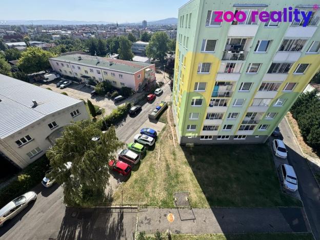 Prodej bytu 3+1, Chomutov, Vítězslava Nezvala, 66 m2