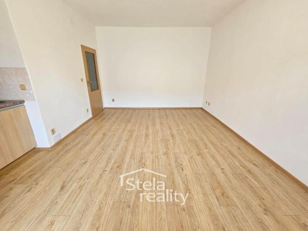 Pronájem bytu 1+kk, Bruntál, Čs. armády, 29 m2