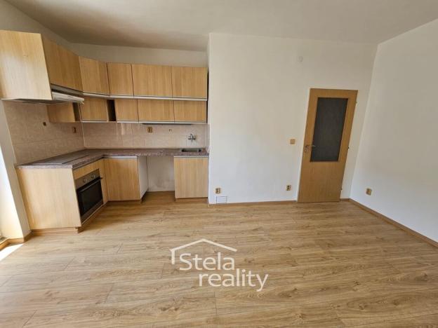 Pronájem bytu 1+kk, Bruntál, Čs. armády, 29 m2