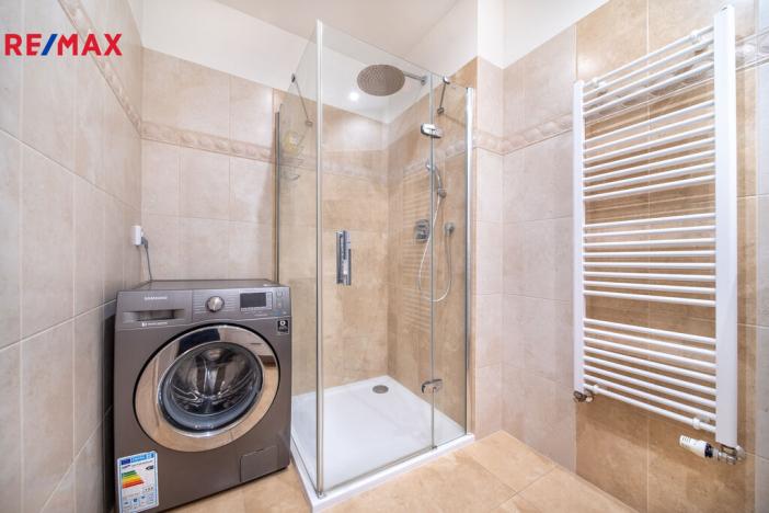 Prodej bytu 6+kk a větší, Karlovy Vary, Na Vyhlídce, 144 m2