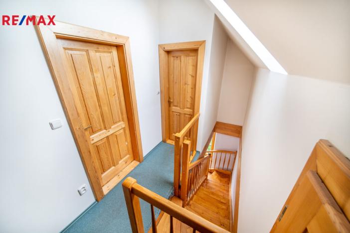 Prodej bytu 6+kk a větší, Karlovy Vary, Na Vyhlídce, 144 m2