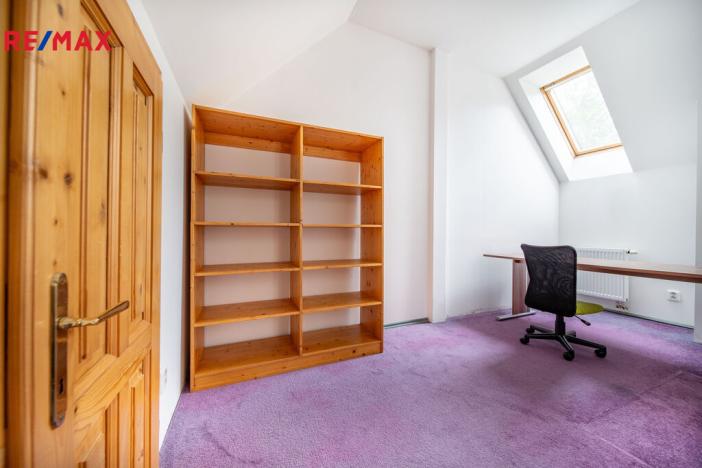 Prodej bytu 6+kk a větší, Karlovy Vary, Na Vyhlídce, 144 m2