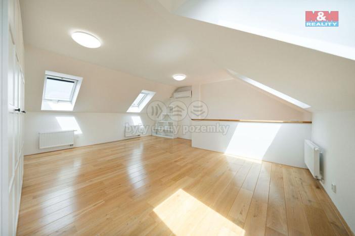 Prodej bytu 4+kk, Šlapanice, Kosmákova, 113 m2