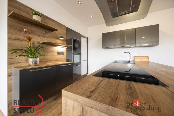 Prodej bytu 4+kk, Poděbrady - Poděbrady III, Lidická, 108 m2