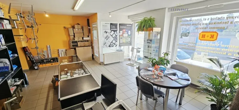 Prodej obchodního prostoru, Kralupy nad Vltavou, Přemyslova, 133 m2