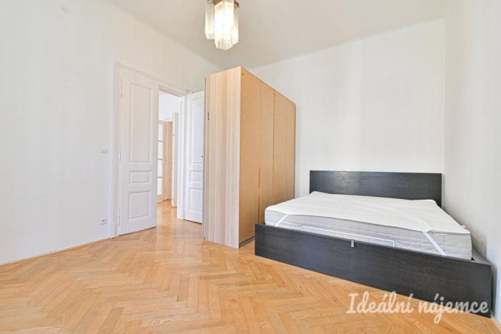 Pronájem bytu 3+1, Brno, Čápkova, 97 m2