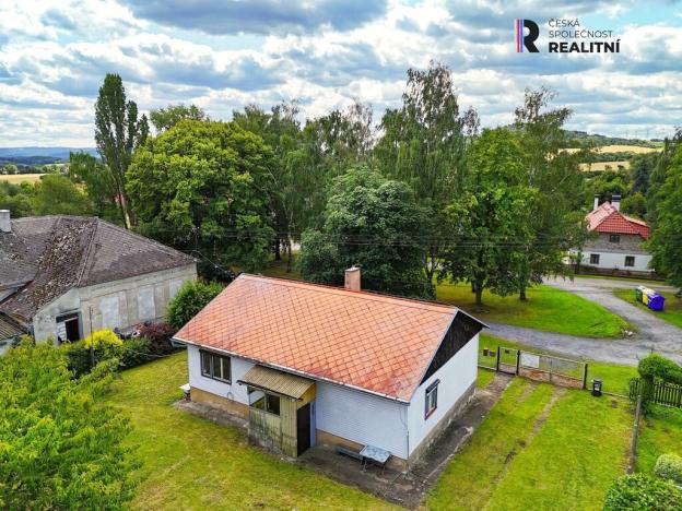 Prodej rodinného domu, Vroutek - Vrbička, 104 m2