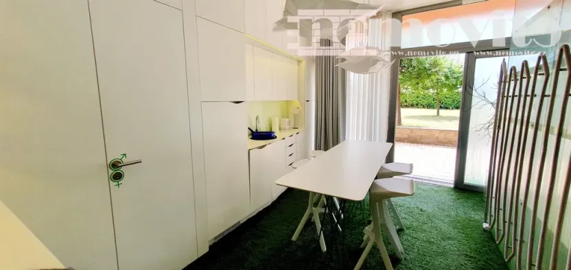 Prodej kanceláře, Jesenice, Nákupní, 59 m2