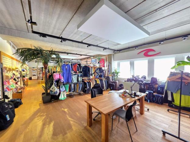 Pronájem kanceláře, Praha - Vysočany, Poděbradská, 900 m2