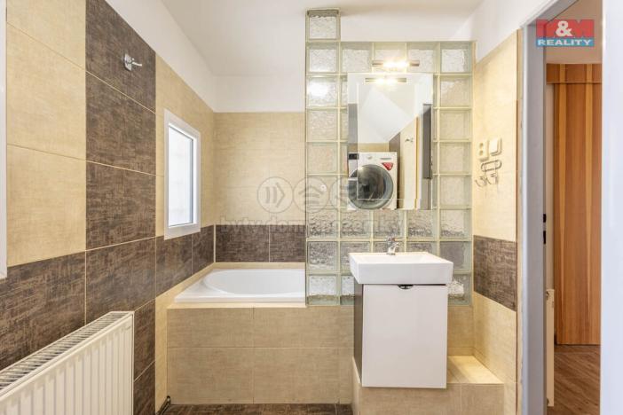 Prodej rodinného domu, Holany, 230 m2