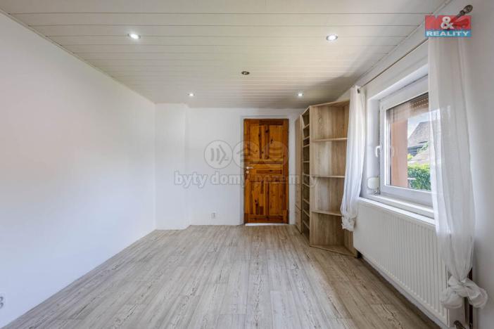 Prodej rodinného domu, Holany, 230 m2