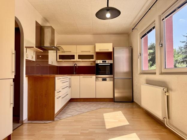 Prodej bytu 3+1, Tachov, Sládkova, 82 m2